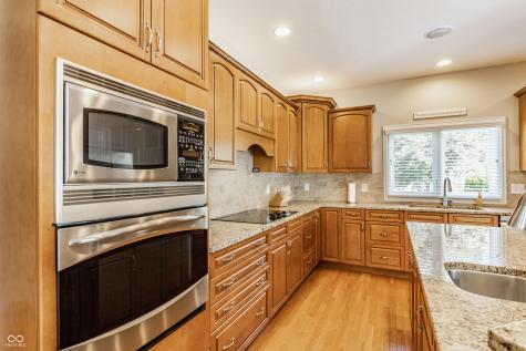 10784 Giselle Way Fishers IN 46040