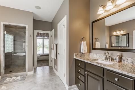 10784 Giselle Way Fishers IN 46040