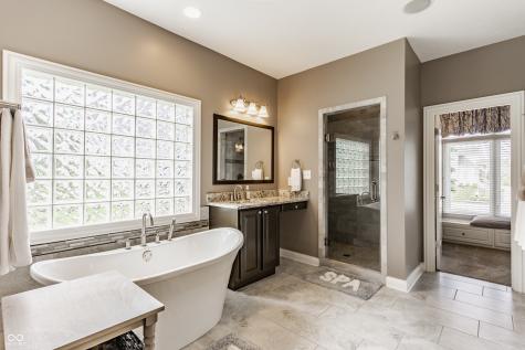 10784 Giselle Way Fishers IN 46040