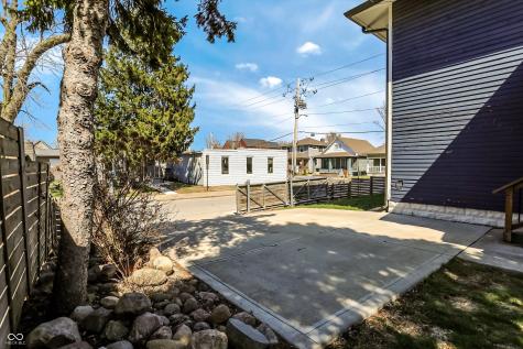 1306 S East Street Indianapolis IN 46225