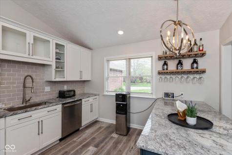 6858 Steinmeier Lane Indianapolis IN 46220