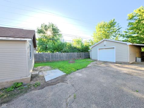 5230 Melrose Avenue Indianapolis IN 46241