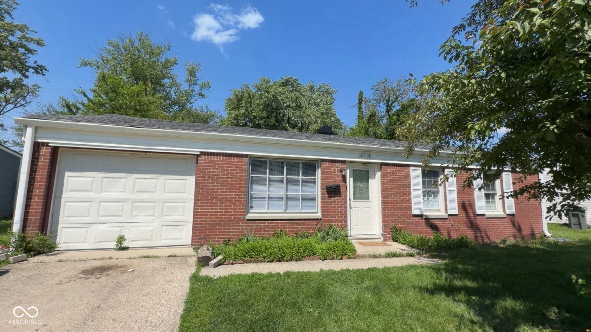 6714 E 43rd Place Indianapolis IN 46226