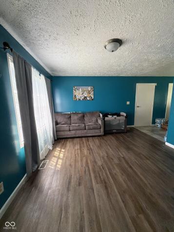 6714 E 43rd Place Indianapolis IN 46226