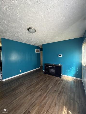 6714 E 43rd Place Indianapolis IN 46226