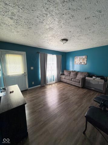 6714 E 43rd Place Indianapolis IN 46226
