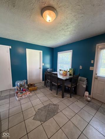 6714 E 43rd Place Indianapolis IN 46226