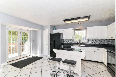 9286 Homeside Drive Indianapolis IN 46250