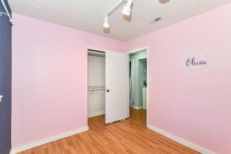 9286 Homeside Drive Indianapolis IN 46250