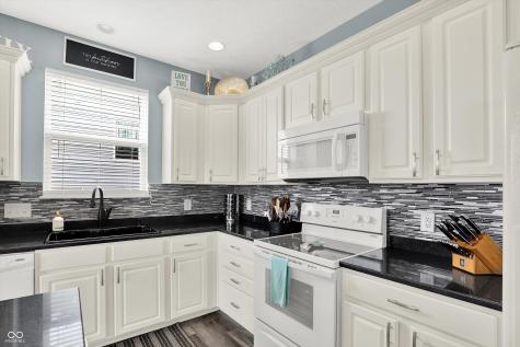 3355 Firethorn Drive Whitestown IN 46075