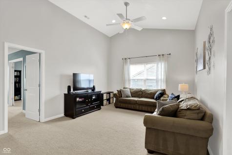 3355 Firethorn Drive Whitestown IN 46075