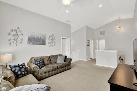 3355 Firethorn Drive Whitestown IN 46075