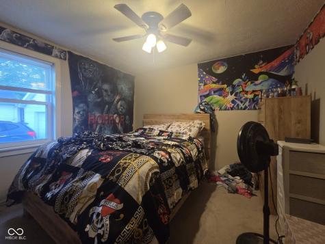 528 Della Road Columbus IN 47203