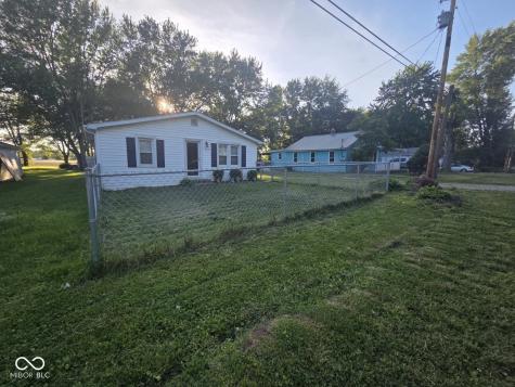 528 Della Road Columbus IN 47203