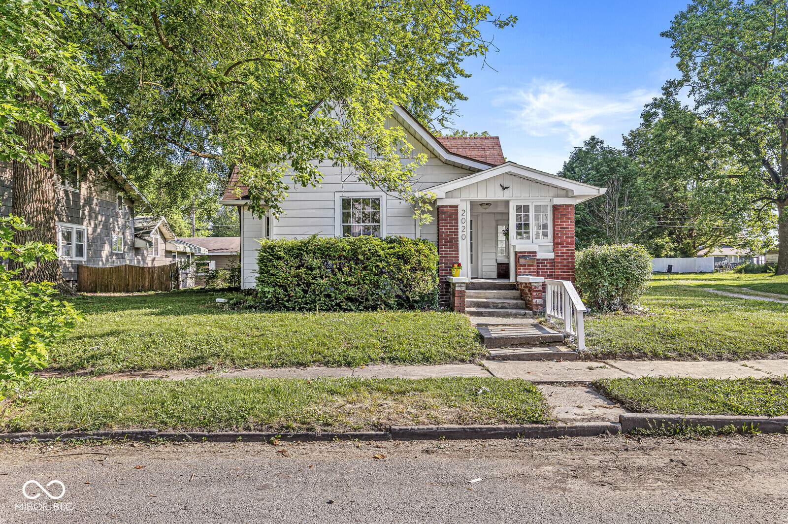 2020 N B Street Elwood IN 46036