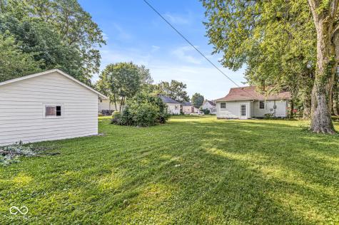 2020 N B Street Elwood IN 46036