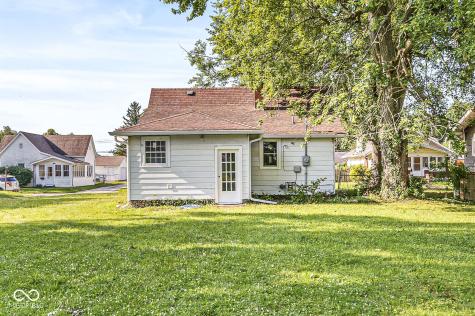 2020 N B Street Elwood IN 46036