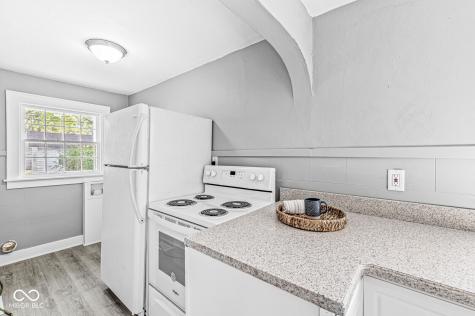 2020 N B Street Elwood IN 46036