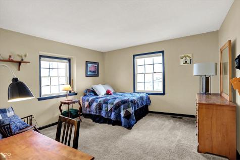 80 Williamsburg Court Zionsville IN 46077