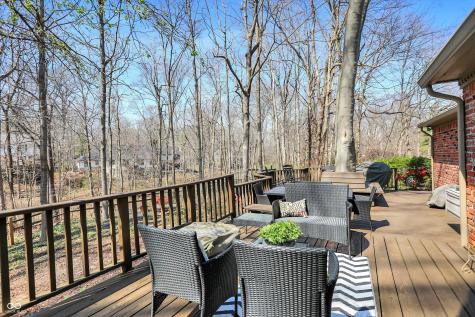 80 Williamsburg Court Zionsville IN 46077