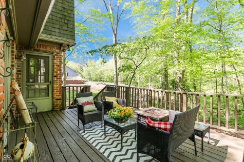 80 Williamsburg Court Zionsville IN 46077
