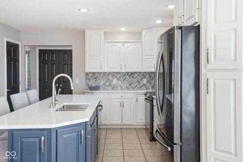 1518 N 100 E Tipton IN 46072