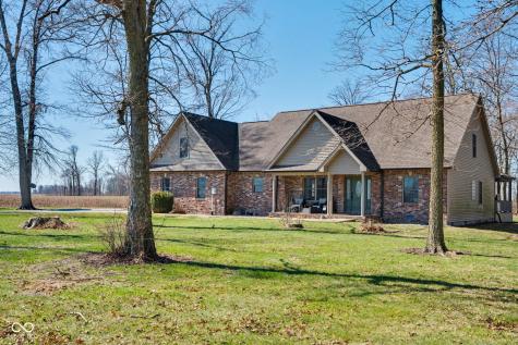 1518 N 100 E Tipton IN 46072
