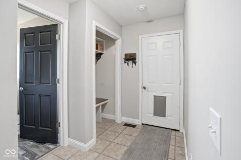 1518 N 100 E Tipton IN 46072