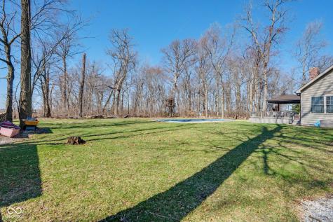 1518 N 100 E Tipton IN 46072