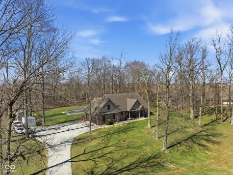 1518 N 100 E Tipton IN 46072