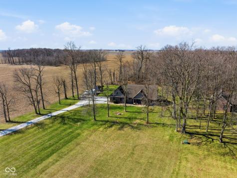 1518 N 100 E Tipton IN 46072