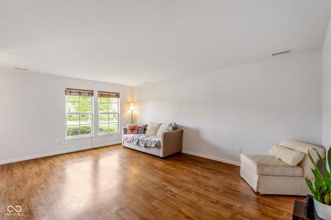 5571 W Woodhaven Drive Mccordsville IN 46055