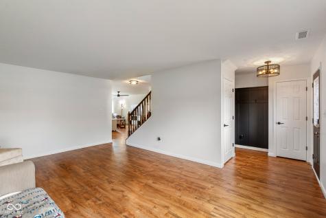 5571 W Woodhaven Drive Mccordsville IN 46055
