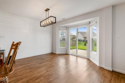 5571 W Woodhaven Drive Mccordsville IN 46055