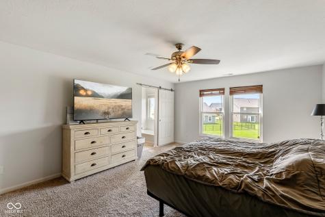 5571 W Woodhaven Drive Mccordsville IN 46055