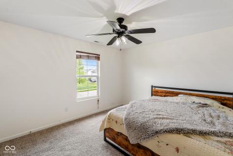 5571 W Woodhaven Drive Mccordsville IN 46055