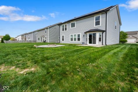 5571 W Woodhaven Drive Mccordsville IN 46055