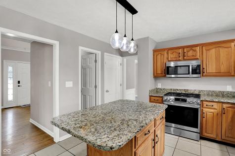 1490 Warwick Court Carmel IN 46033