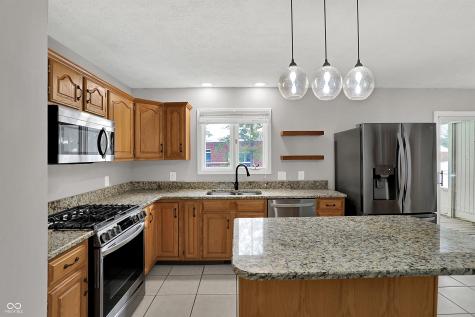 1490 Warwick Court Carmel IN 46033