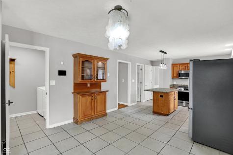 1490 Warwick Court Carmel IN 46033