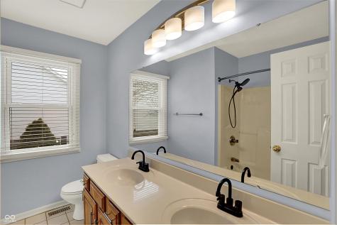 1490 Warwick Court Carmel IN 46033