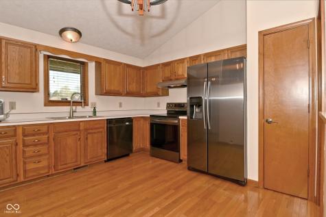 8857 Sundrop Road Indianapolis IN 46231