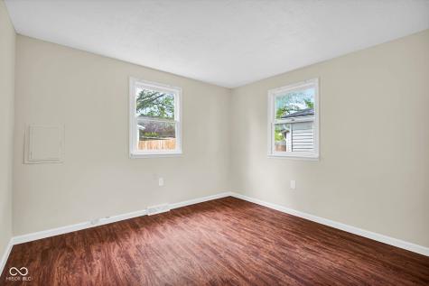 111 Cleveland Street Columbus IN 47201