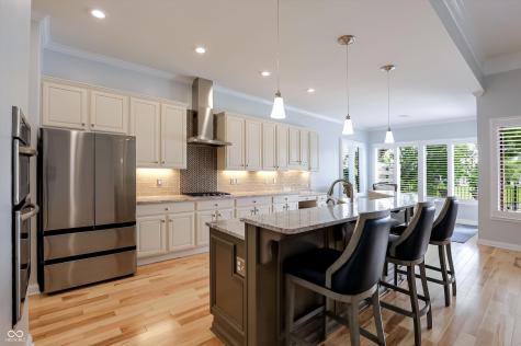 8079 Heyward Drive Indianapolis IN 46250