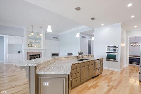 8079 Heyward Drive Indianapolis IN 46250