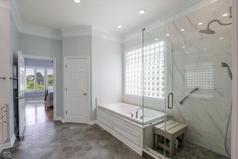 8079 Heyward Drive Indianapolis IN 46250