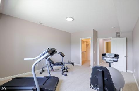 8079 Heyward Drive Indianapolis IN 46250