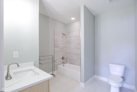 8079 Heyward Drive Indianapolis IN 46250