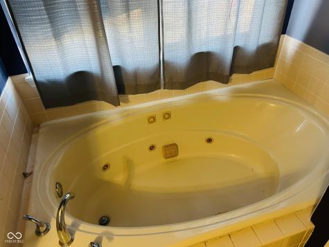 7208 Euliss Court Avon IN 46123