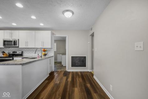 540 Golf Lane Indianapolis IN 46260